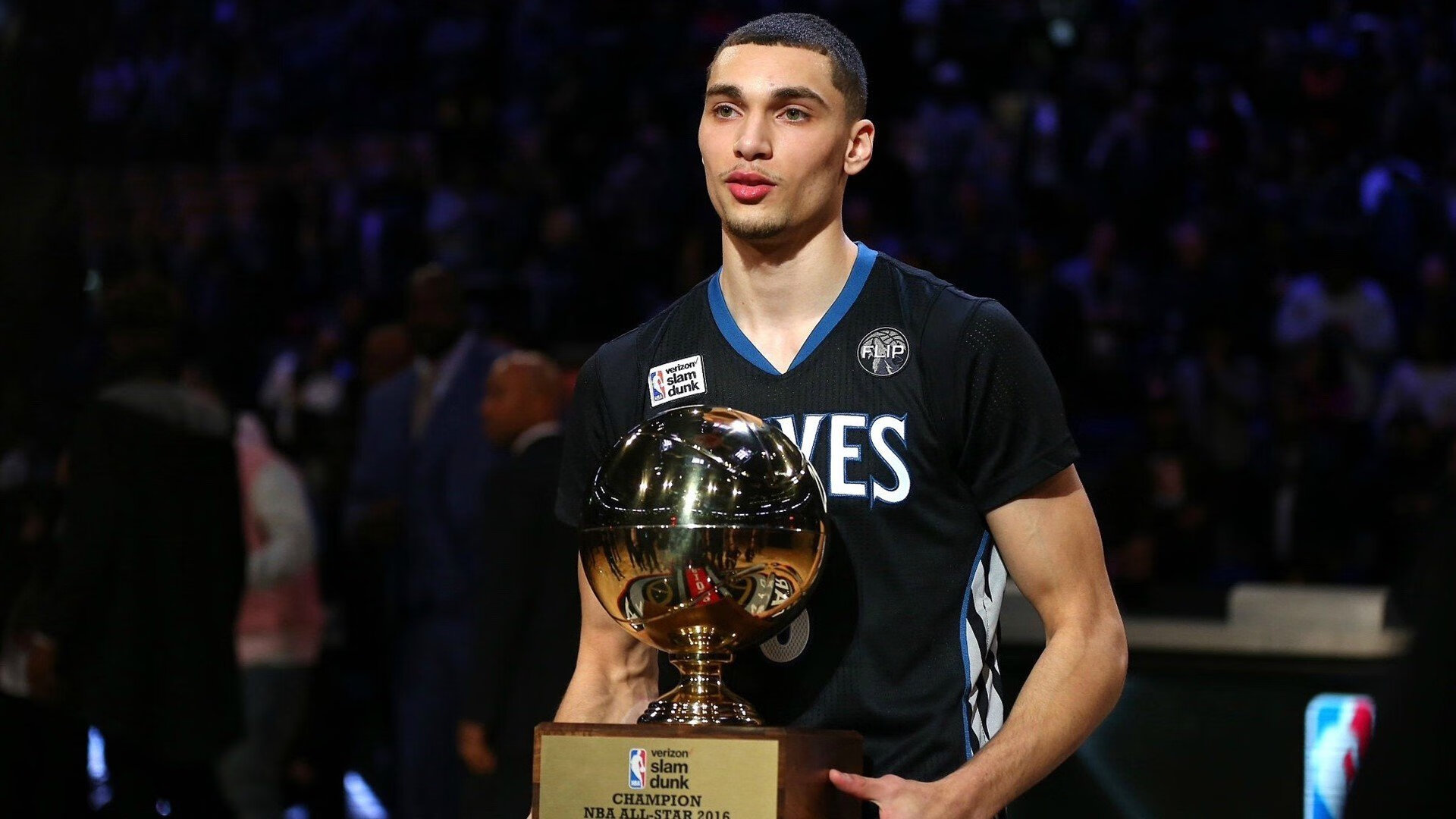 _快船队紧追联盟前列，战斗精神爆发_，快船队的比赛